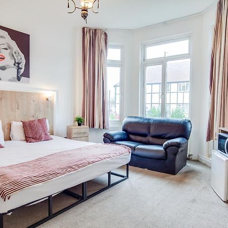 Oyo Tamtam Acton Hotel Londyn Zewnętrze zdjęcie