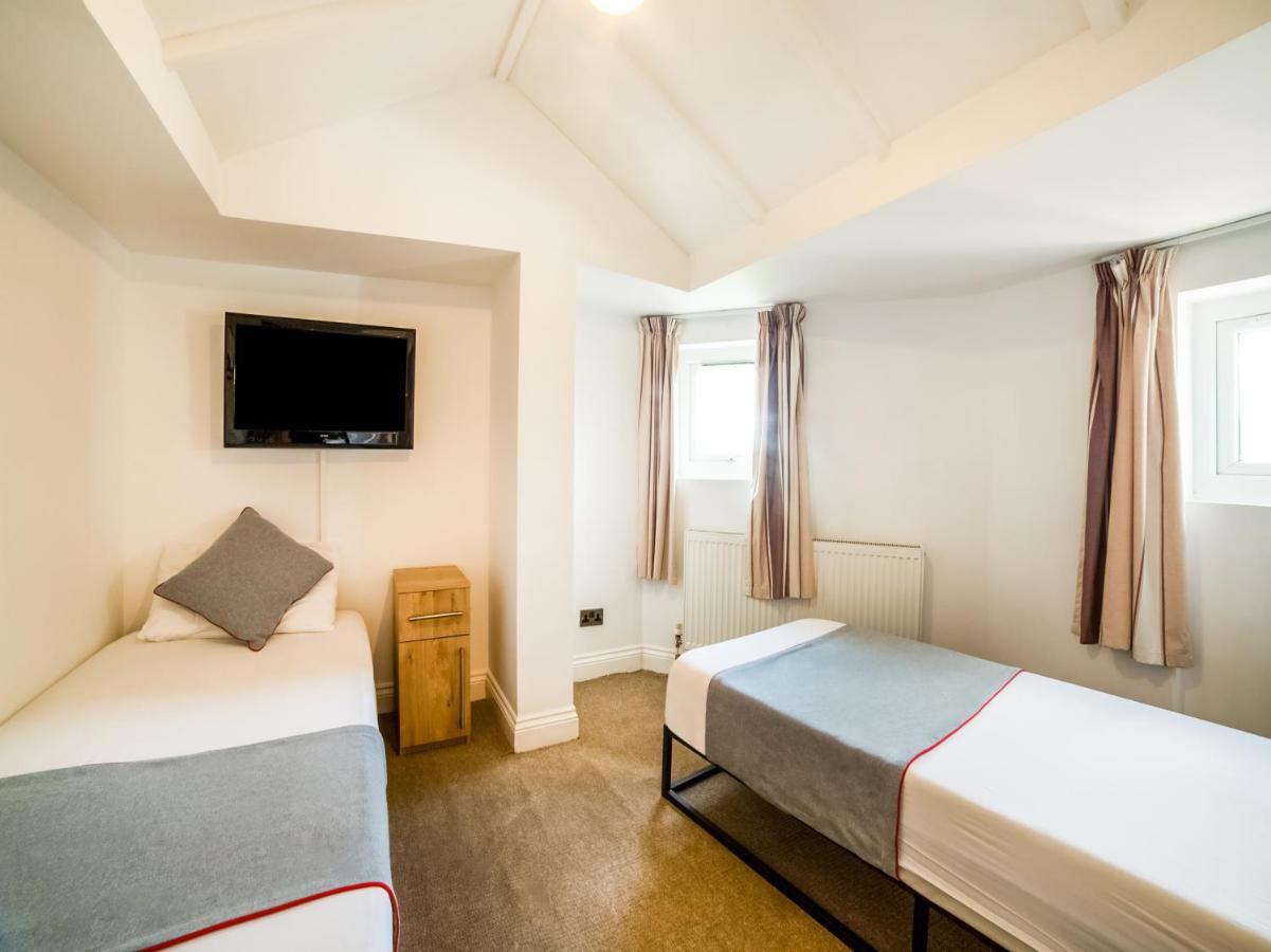 Oyo Tamtam Acton Hotel Londyn Zewnętrze zdjęcie
