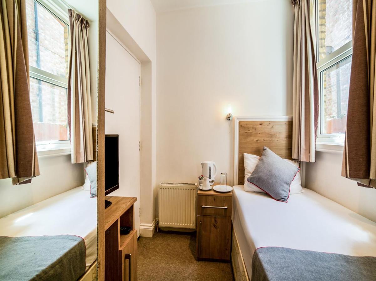 Oyo Tamtam Acton Hotel Londyn Zewnętrze zdjęcie