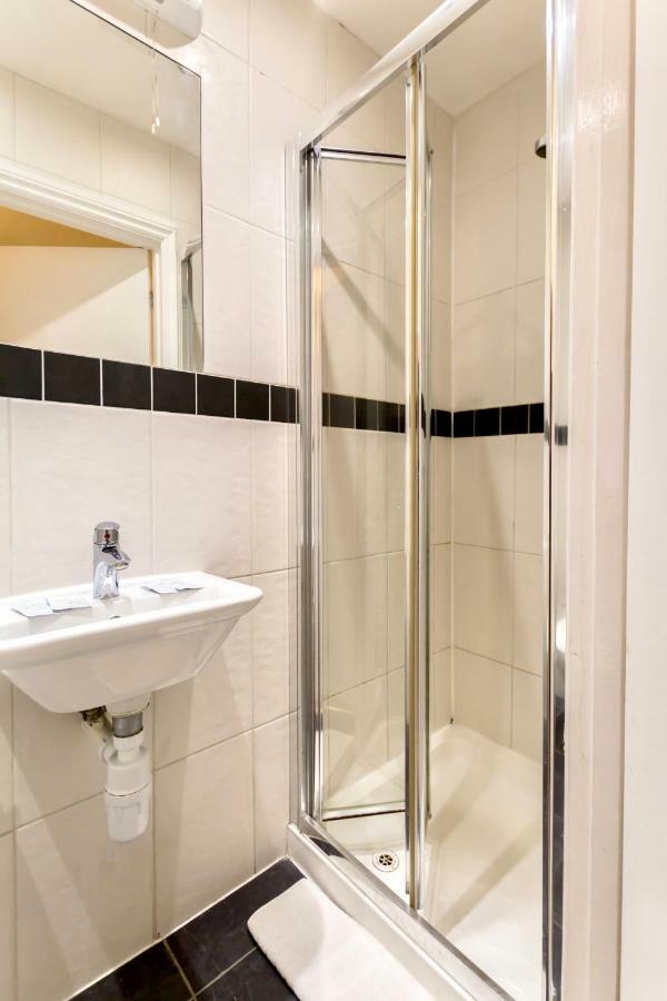 Oyo Tamtam Acton Hotel Londyn Zewnętrze zdjęcie