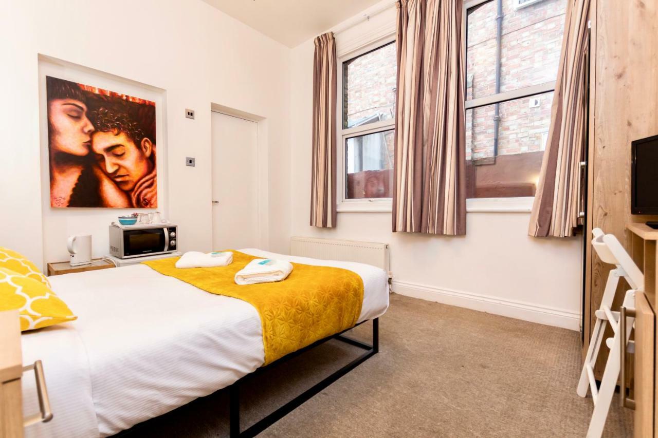 Oyo Tamtam Acton Hotel Londyn Zewnętrze zdjęcie