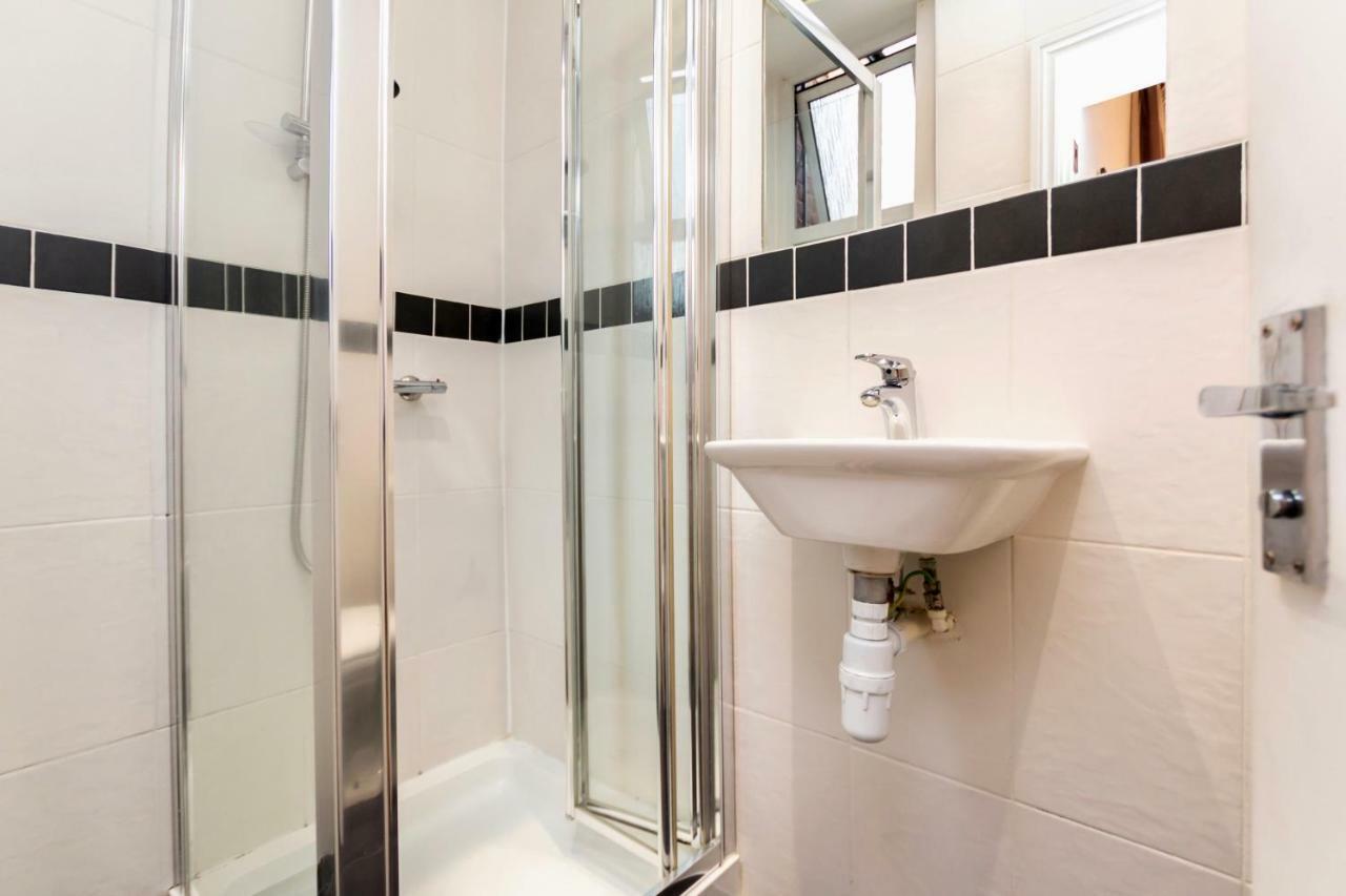 Oyo Tamtam Acton Hotel Londyn Zewnętrze zdjęcie