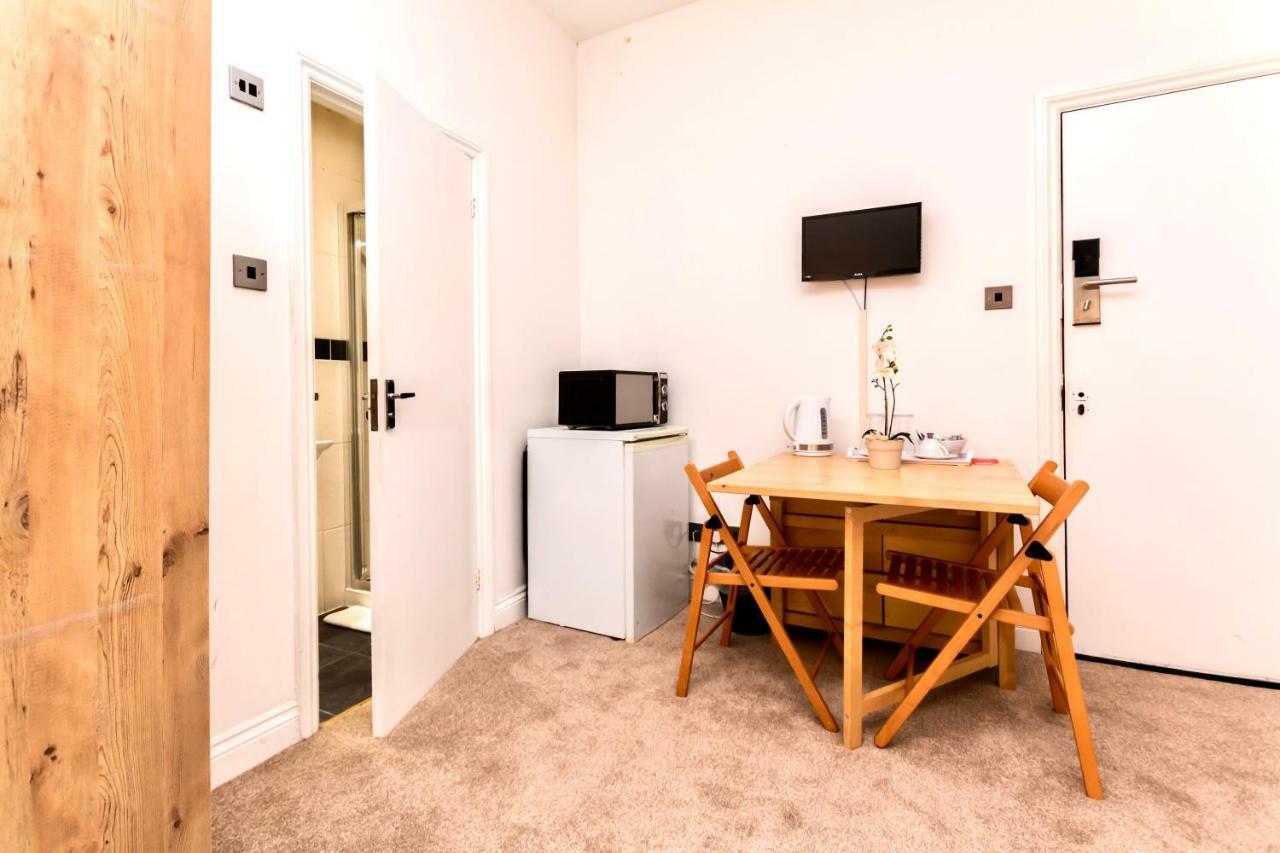 Oyo Tamtam Acton Hotel Londyn Zewnętrze zdjęcie